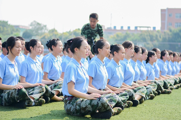 2022年四川高中與中專(zhuān)的區(qū)別