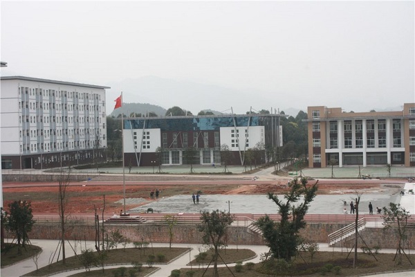 2021年成都在護(hù)理學(xué)校學(xué)什么專業(yè)？
