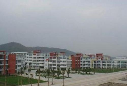 成都初中生可以上汽修學(xué)校圖3