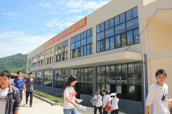 四川2022年男孩兒上哪些中專學(xué)校好