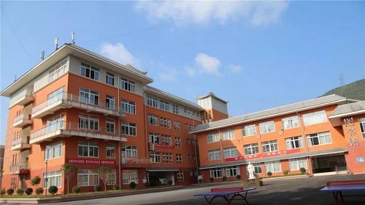 成都市黃龍溪航空技校收費(fèi)標(biāo)準(zhǔn)(航空學(xué)院價(jià)格如何)