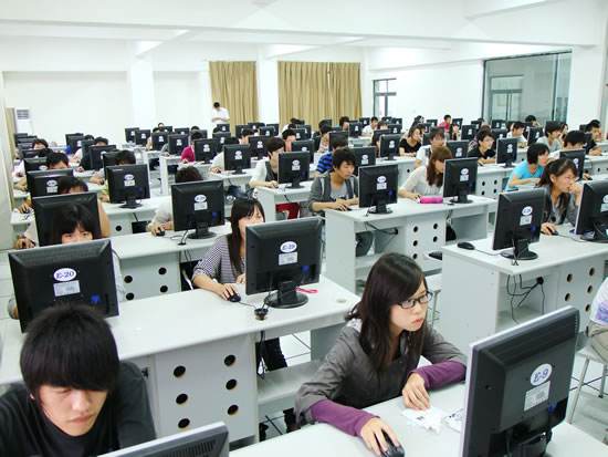 四川2021年計算機學(xué)校有哪些專業(yè)合適男孩子