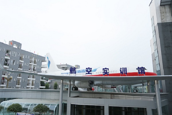 四川中學(xué)生可以上汽修學(xué)校嗎