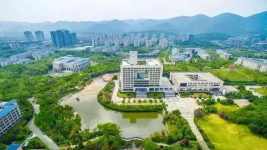 四川2022年中專專業(yè)配有什么圖1