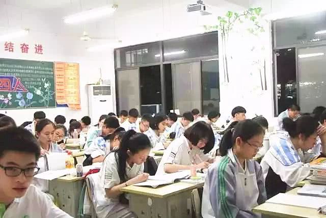 關(guān)于15歲初中沒(méi)畢業(yè)可以上什么學(xué)校的信息