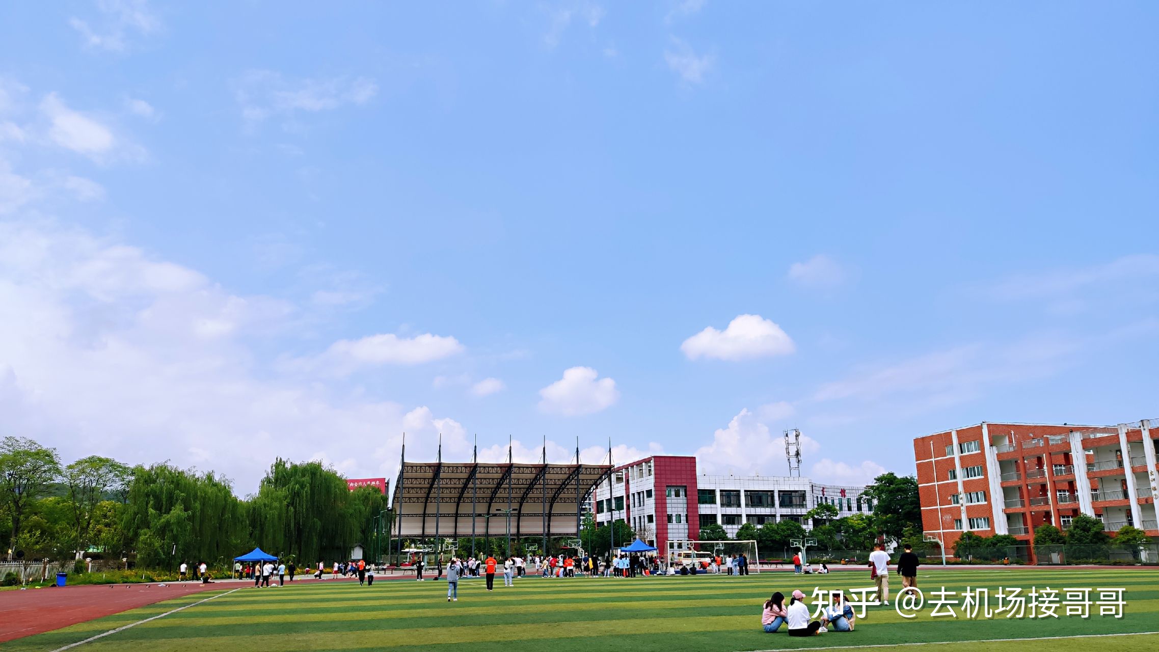 江油幼兒師范學校學費多少(德陽建筑職業(yè)技術(shù)學院)