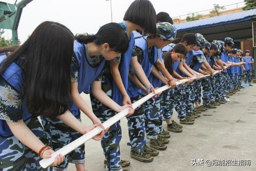 成都哪些技校比較好(成都技?？梢钥寄男┐髮W)