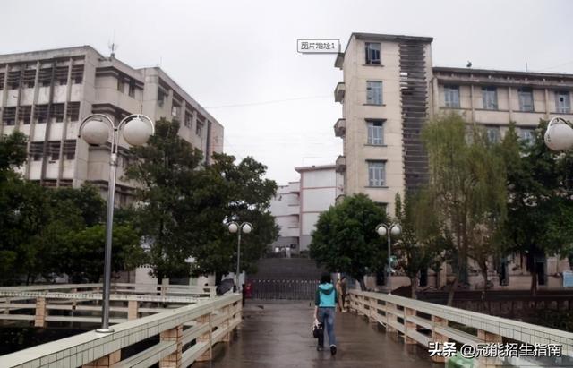 成都哪些技校比較好(成都技?？梢钥寄男┐髮W)