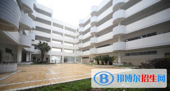 成都市現(xiàn)代職業(yè)技術(shù)學(xué)校地址的簡(jiǎn)單介紹