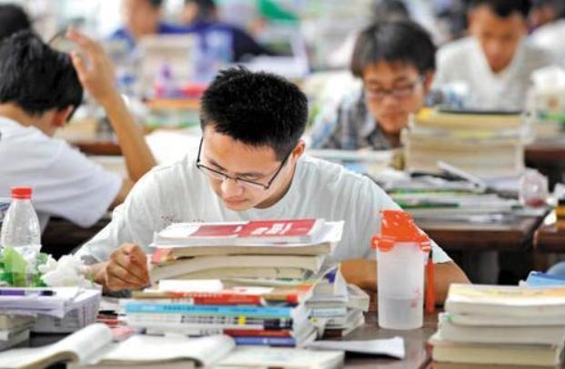 300分左右的公辦專科大學(xué)(300分左右的?？拼髮W(xué)有哪些)