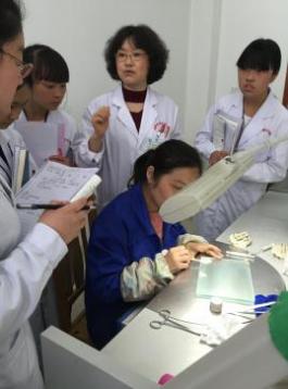 成都鐵路衛(wèi)生職業(yè)學校有哪些專業(yè)(成都鐵路衛(wèi)生職業(yè)學校學費)