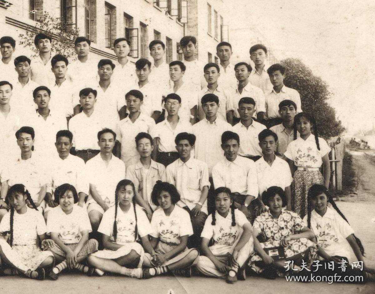 成都無(wú)線電技工學(xué)校(廣元無(wú)線電技工學(xué)校)