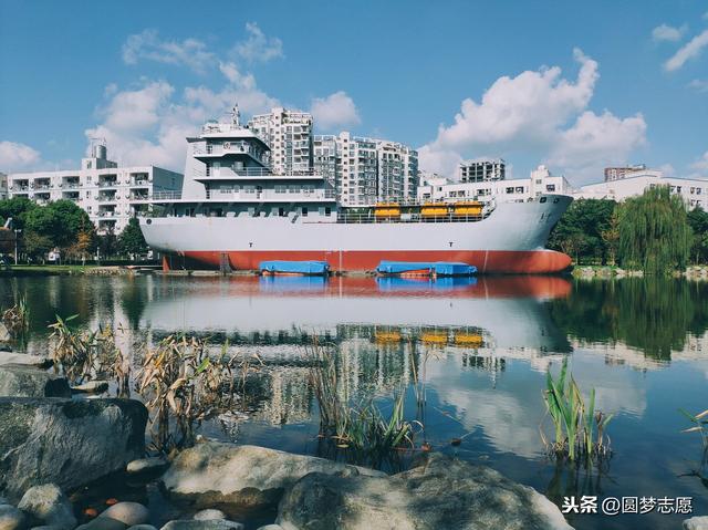 成都公辦職業(yè)學(xué)校哪個(gè)最好(成都公辦專科職業(yè)學(xué)校有哪些)