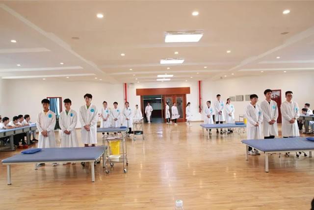 成都中醫(yī)藥大學針灸學校怎么樣(成都中醫(yī)藥大學附屬醫(yī)院針灸學?？傂?