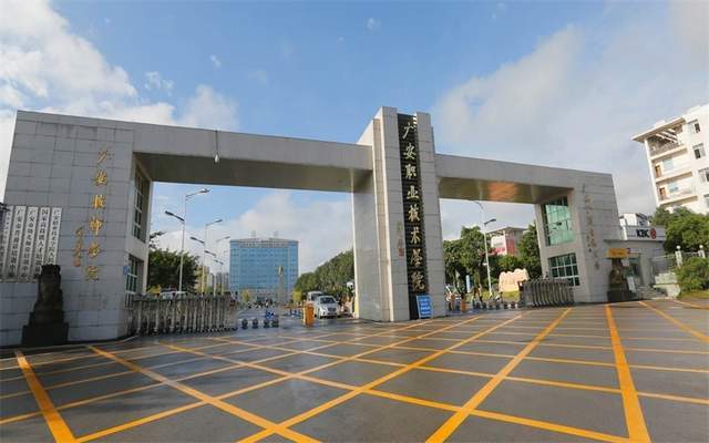 關于廣安市機電工業(yè)職業(yè)技術學校的信息