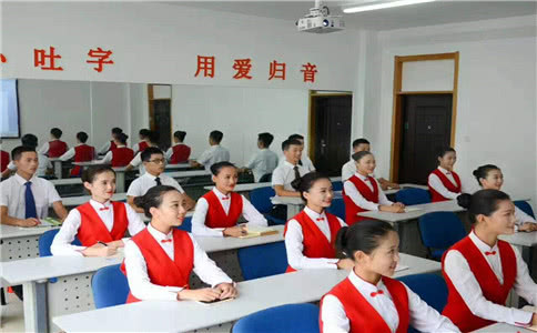 成都公辦鐵路學校(成都鐵路學校是公辦還是民辦)
