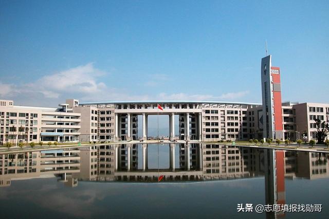 ?？谱x護理專業(yè)的就業(yè)前景(護理專業(yè)的近期目標)