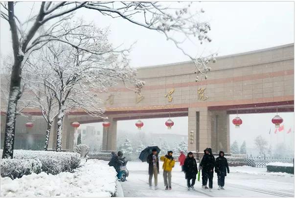 不用高考的全日制大學(大?？梢灾苯舆M去嗎)